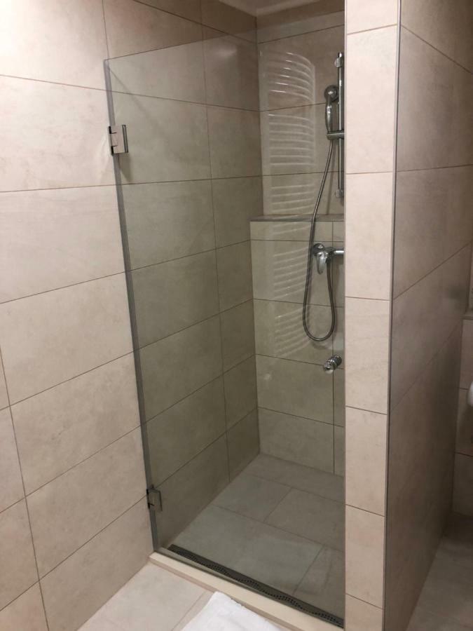 Duna Vendeghaz Hotel Fadd-Dombori Екстериор снимка