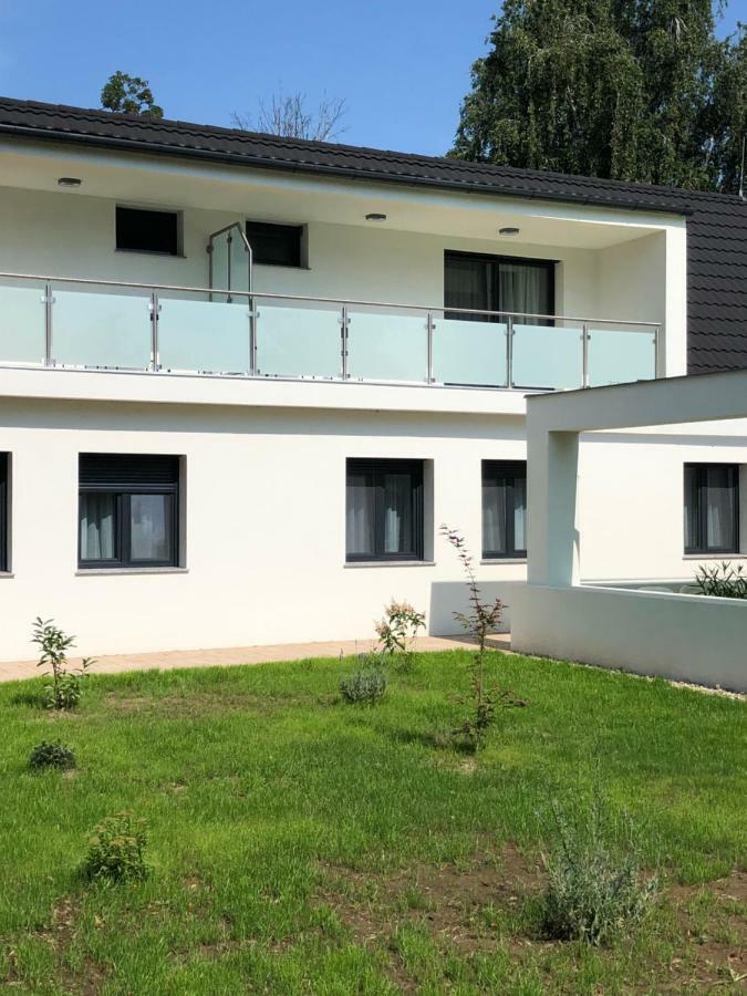Duna Vendeghaz Hotel Fadd-Dombori Екстериор снимка